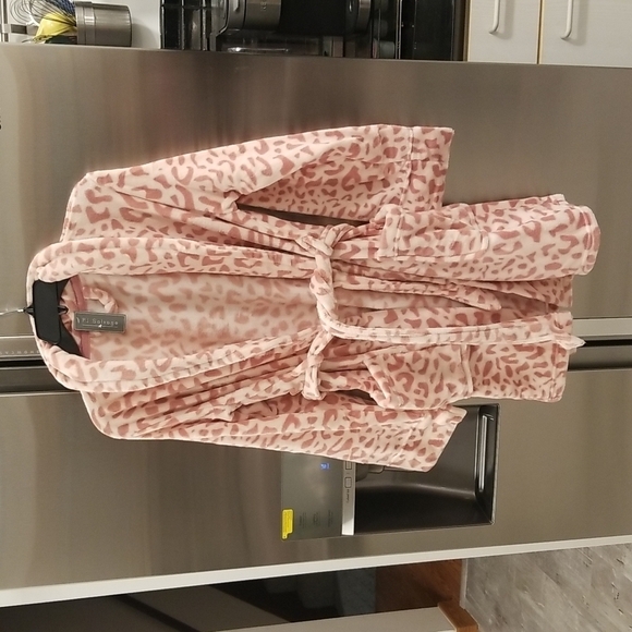 💕PJ SALVAGE💕 Robe ~ Blush Pink Animal Print Medium M NWL - Picture 5 of 11